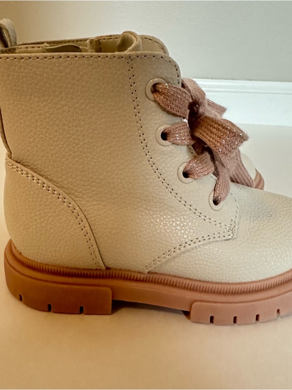 Cat & Jack Amaya Lace‑Up Combat Boots Ivory Pink Glitter Laces Girls Size 9‎ - Picture 6 of 10